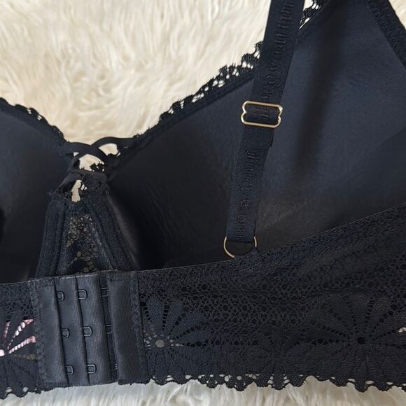 Juicy Couture Elegant Black Lace Bra Size 38DD NWOT - Picture 5 of 8